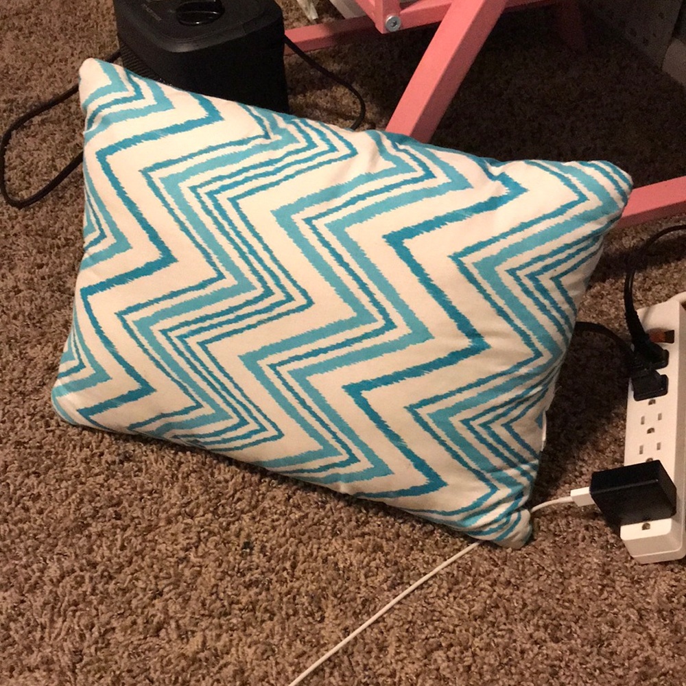Throw pillow